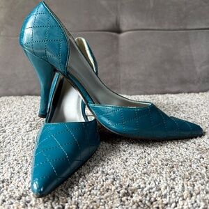 Splash Teal Pointed Toe Pumps Women's Size 7.5 Quilted Stiletto Heels